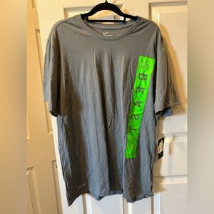 Nike XXL Men’s Gray and Green Short Sleeve Tee Shirt The Nike Tee Says Beast NWT